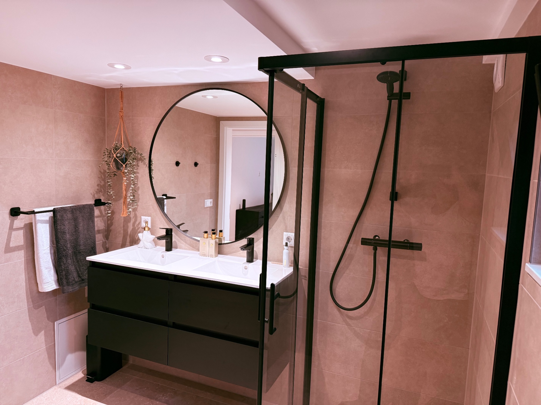 Tweede badkamer